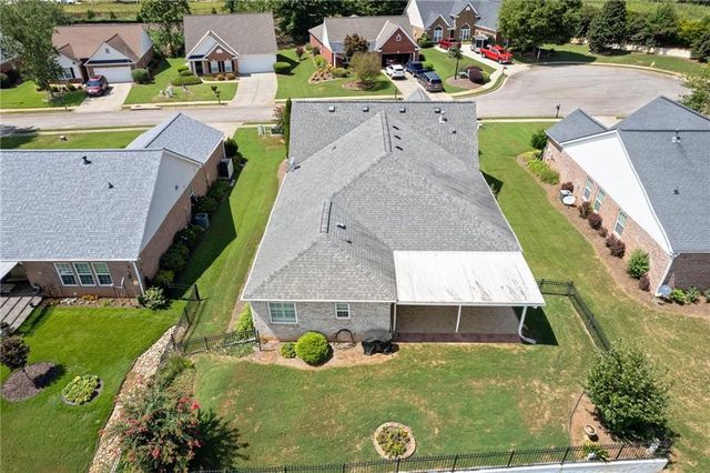 112 Clubhouse Drive, Jefferson, GA 30549