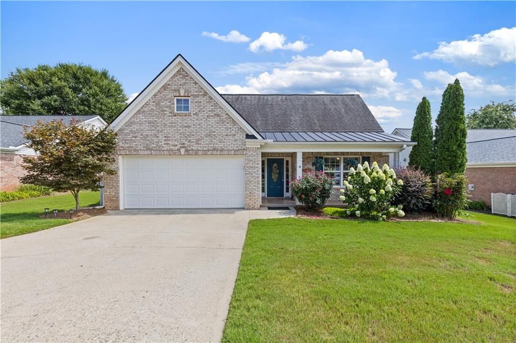 112 Clubhouse Drive, Jefferson, GA 30549