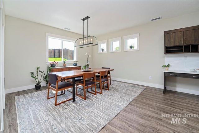 1199 W Ultar Dr, Nampa, ID 83686