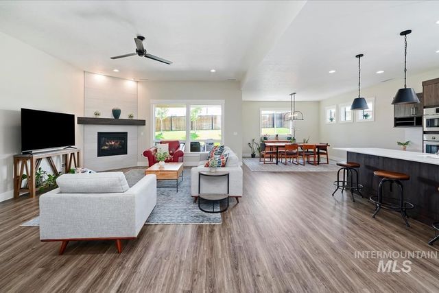 1199 W Ultar Dr, Nampa, ID 83686