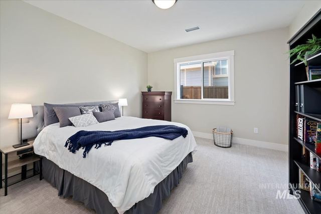 1199 W Ultar Dr, Nampa, ID 83686