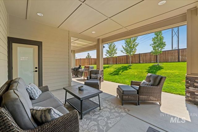 1199 W Ultar Dr, Nampa, ID 83686