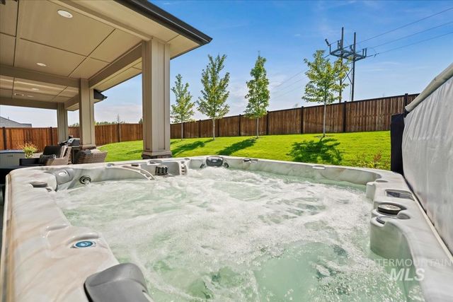 1199 W Ultar Dr, Nampa, ID 83686