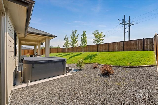 1199 W Ultar Dr, Nampa, ID 83686