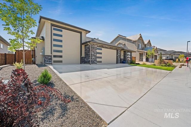1199 W Ultar Dr, Nampa, ID 83686