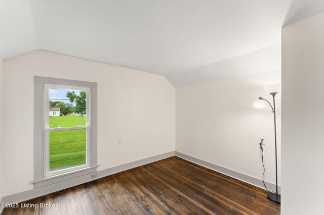 303 E Fourth St, Smiths Grove, KY 42171