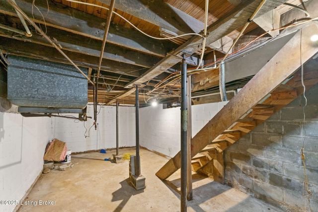 303 E Fourth St, Smiths Grove, KY 42171