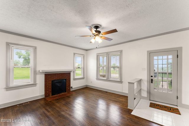 303 E Fourth St, Smiths Grove, KY 42171