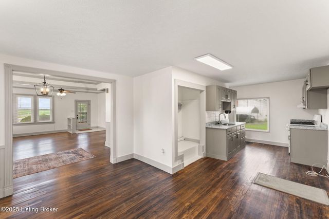 303 E Fourth St, Smiths Grove, KY 42171