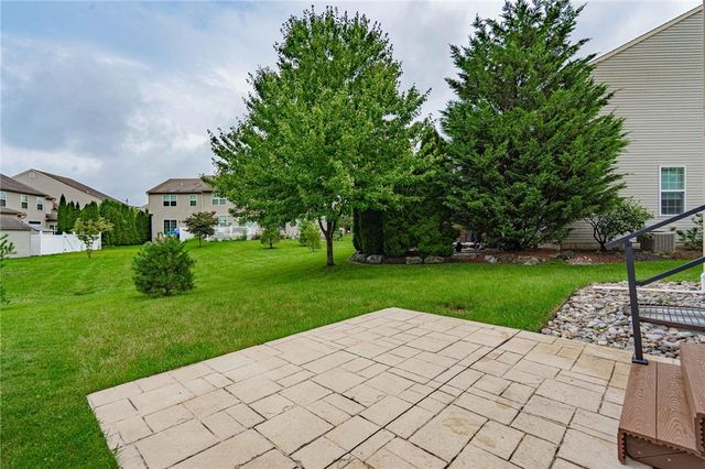 253 Milkweed Drive, Upper Macungie Twp, PA 18104