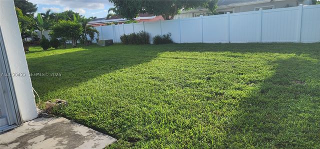 8115 NW 93rd Ave, Tamarac, FL 33321