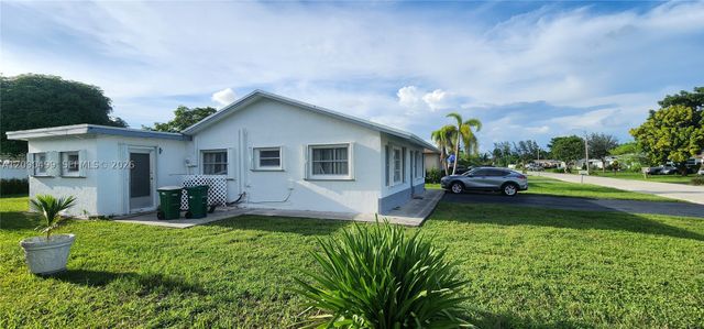 8115 NW 93rd Ave, Tamarac, FL 33321