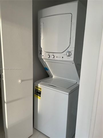 2775 NE 187th St 607, Aventura, FL 33180