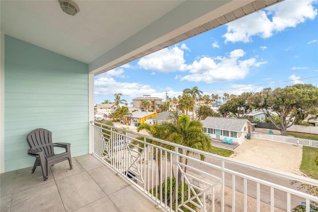 105 4TH STREET S, Bradenton Beach, FL 34217