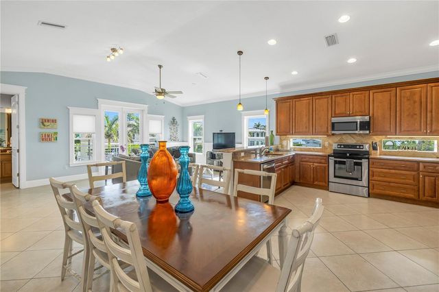 105 4TH STREET S, Bradenton Beach, FL 34217