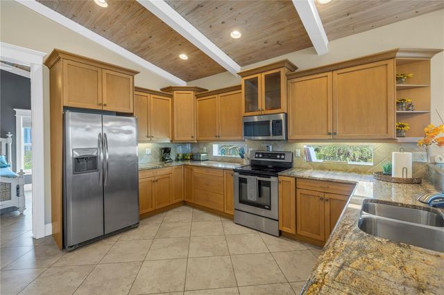 105 4TH STREET S, Bradenton Beach, FL 34217