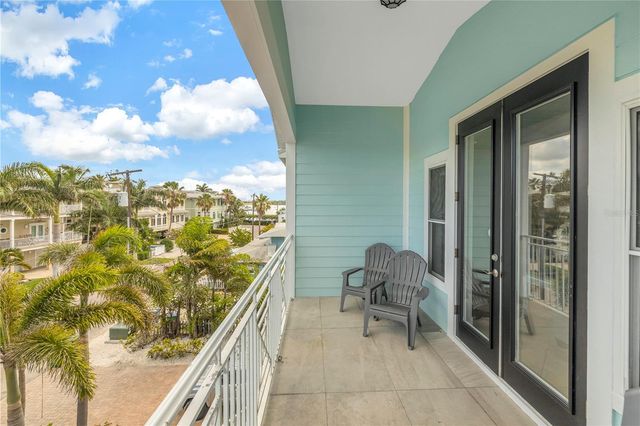 105 4TH STREET S, Bradenton Beach, FL 34217
