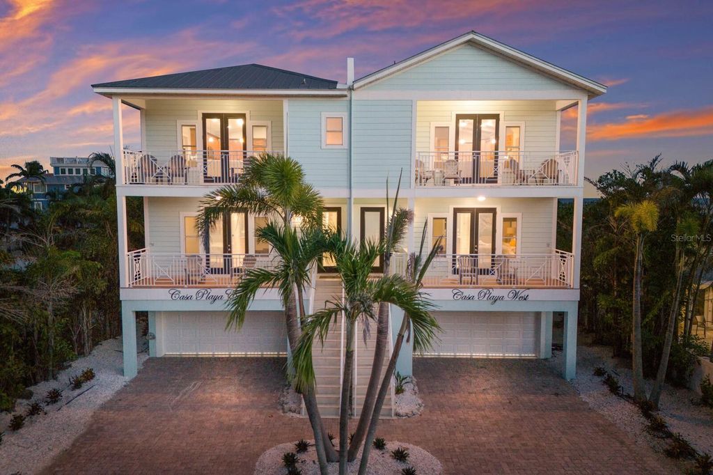 105 4TH STREET S, Bradenton Beach, FL 34217