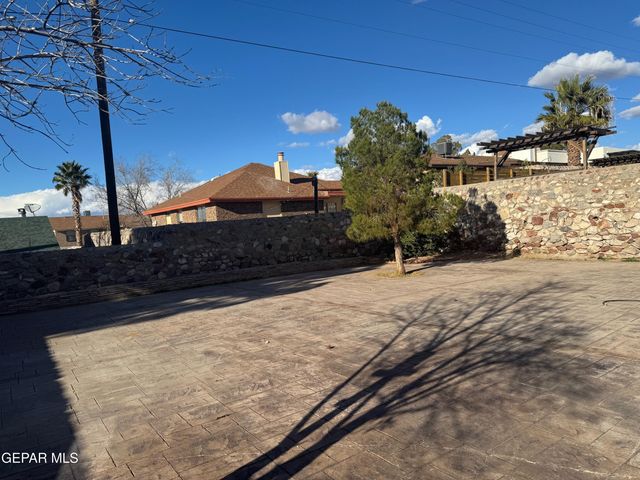 257 ARISANO Drive, El Paso, TX 79932