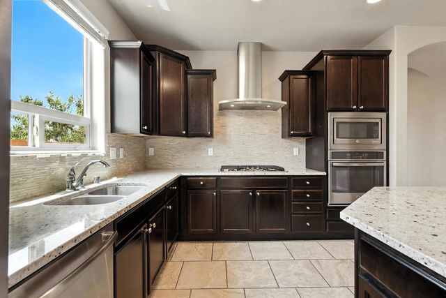 1510 ALAMO Drive SE, Rio Rancho, NM 87124