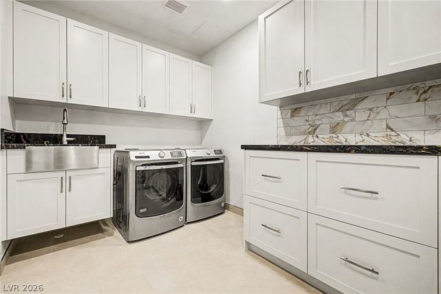 621 Lomprey Avenue, Henderson, NV 89002