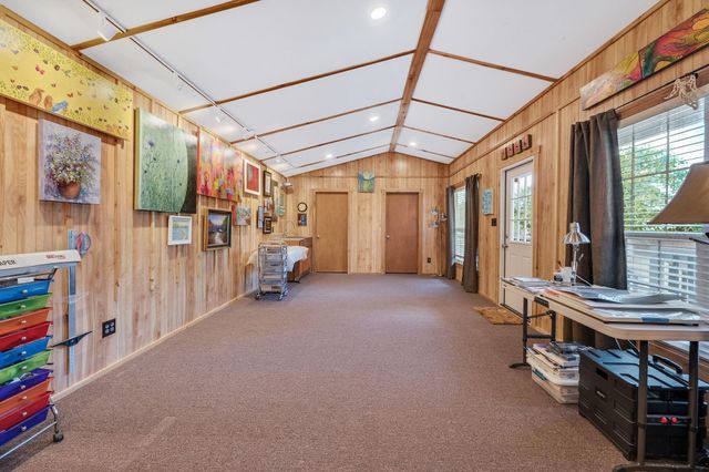 412 Leaning Oak Lane, Somerville, TX 77879