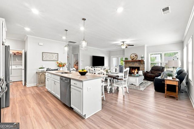 130 Heritage Pointe Drive, Villa Rica, GA 30180