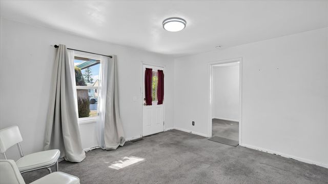 5014 N Elm St, Spokane, WA 99205