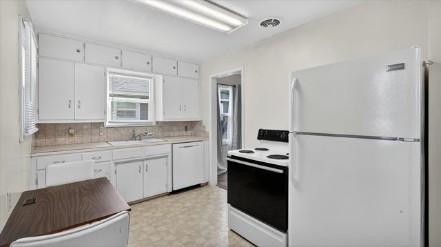5014 N Elm St, Spokane, WA 99205
