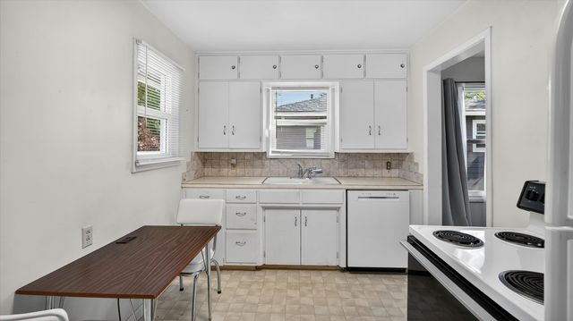 5014 N Elm St, Spokane, WA 99205