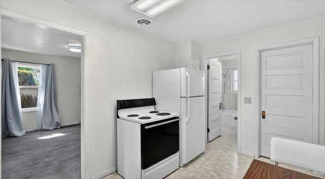 5014 N Elm St, Spokane, WA 99205