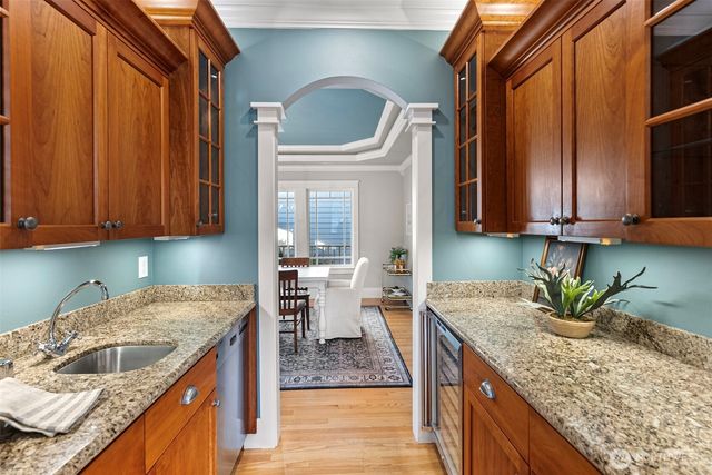 283 Shorewood Ct, Fox Island, WA 98333