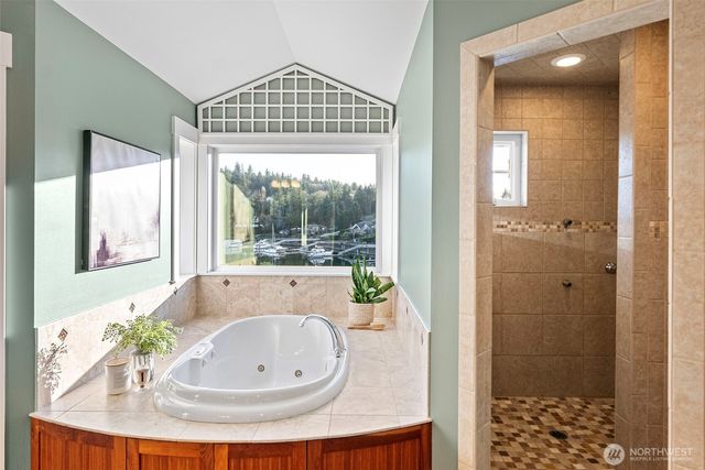 283 Shorewood Ct, Fox Island, WA 98333