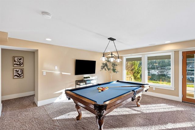 283 Shorewood Ct, Fox Island, WA 98333