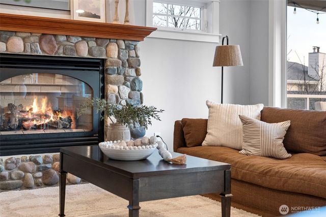 283 Shorewood Ct, Fox Island, WA 98333