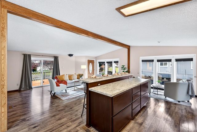 208 S Neyland Rd, Liberty Lake, WA 99019