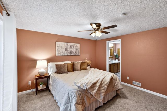 208 S Neyland Rd, Liberty Lake, WA 99019