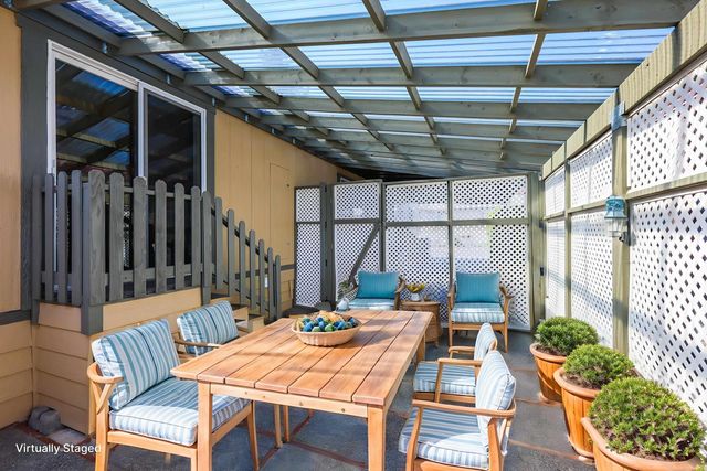 208 S Neyland Rd, Liberty Lake, WA 99019