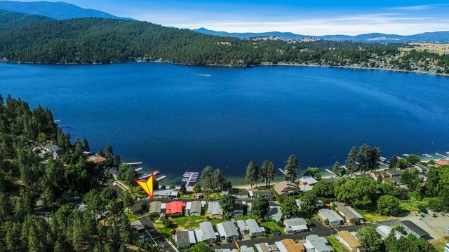 208 S Neyland Rd, Liberty Lake, WA 99019