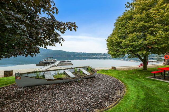 208 S Neyland Rd, Liberty Lake, WA 99019