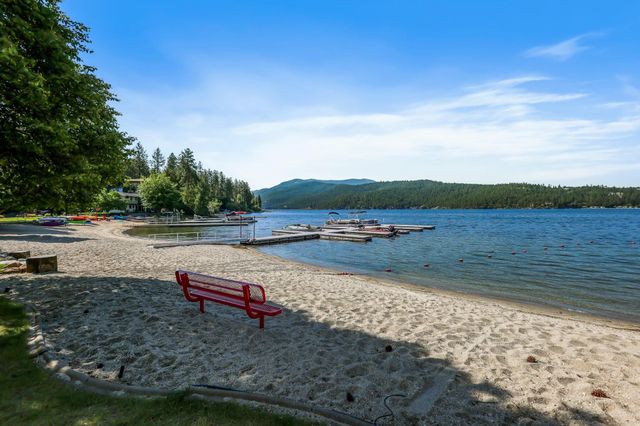 208 S Neyland Rd, Liberty Lake, WA 99019