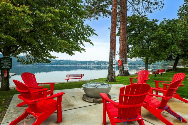 208 S Neyland Rd, Liberty Lake, WA 99019