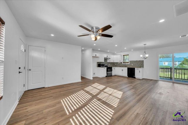 3330 E. Royal Court, Macon, GA 31217