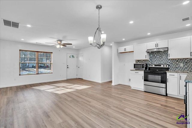 3330 E. Royal Court, Macon, GA 31217