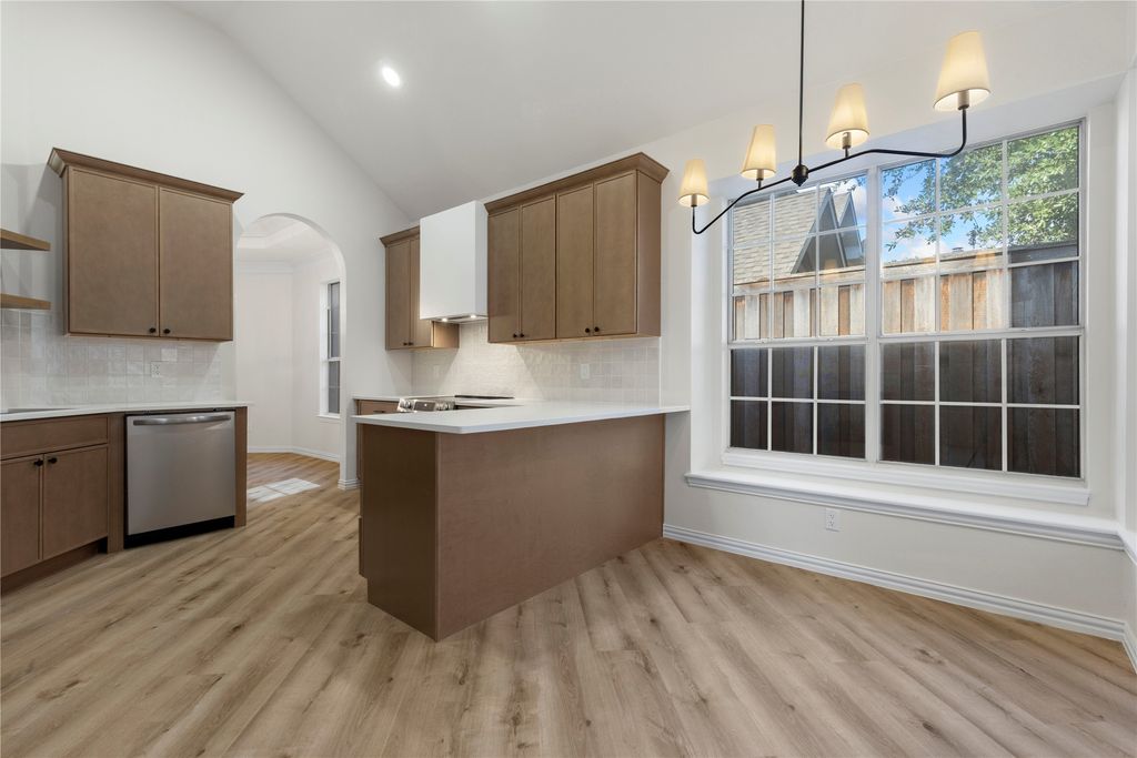 14628 Flanders Court, Addison, TX 75001 — photo 5