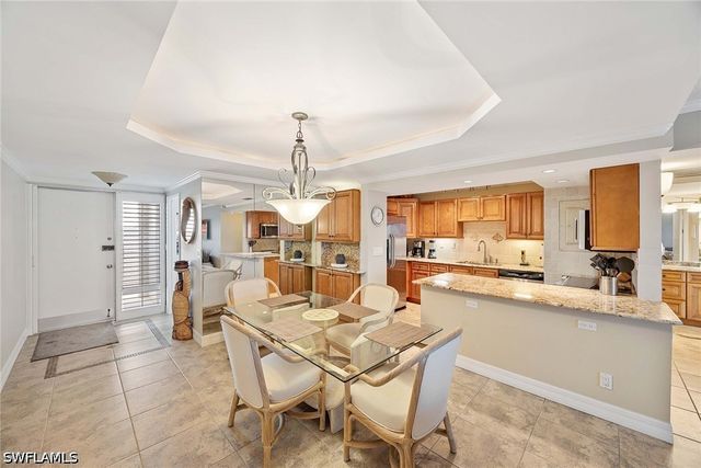 3443 Gulf Shore BLVD N 808, Naples, FL 34103