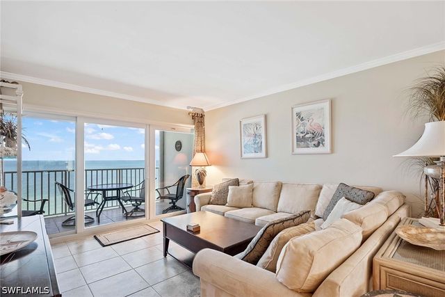 3443 Gulf Shore BLVD N 808, Naples, FL 34103