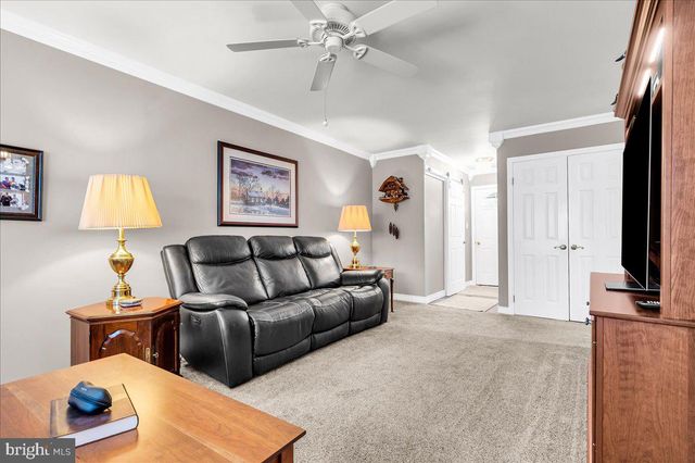 11 ARONIMINK DR, Newark, DE 19711