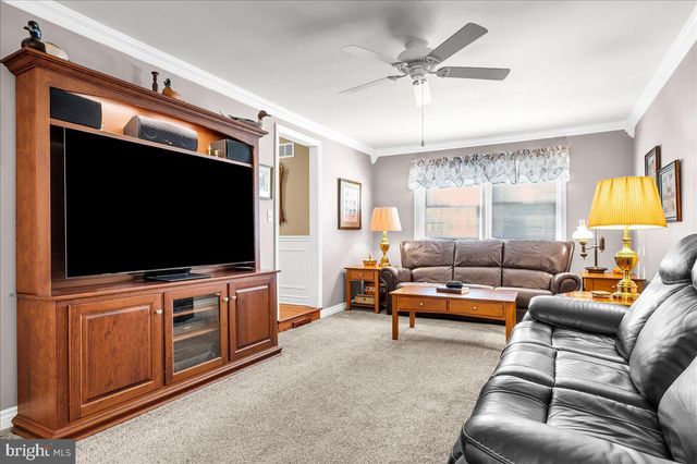 11 ARONIMINK DR, Newark, DE 19711