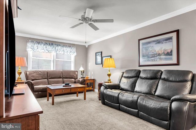 11 ARONIMINK DR, Newark, DE 19711